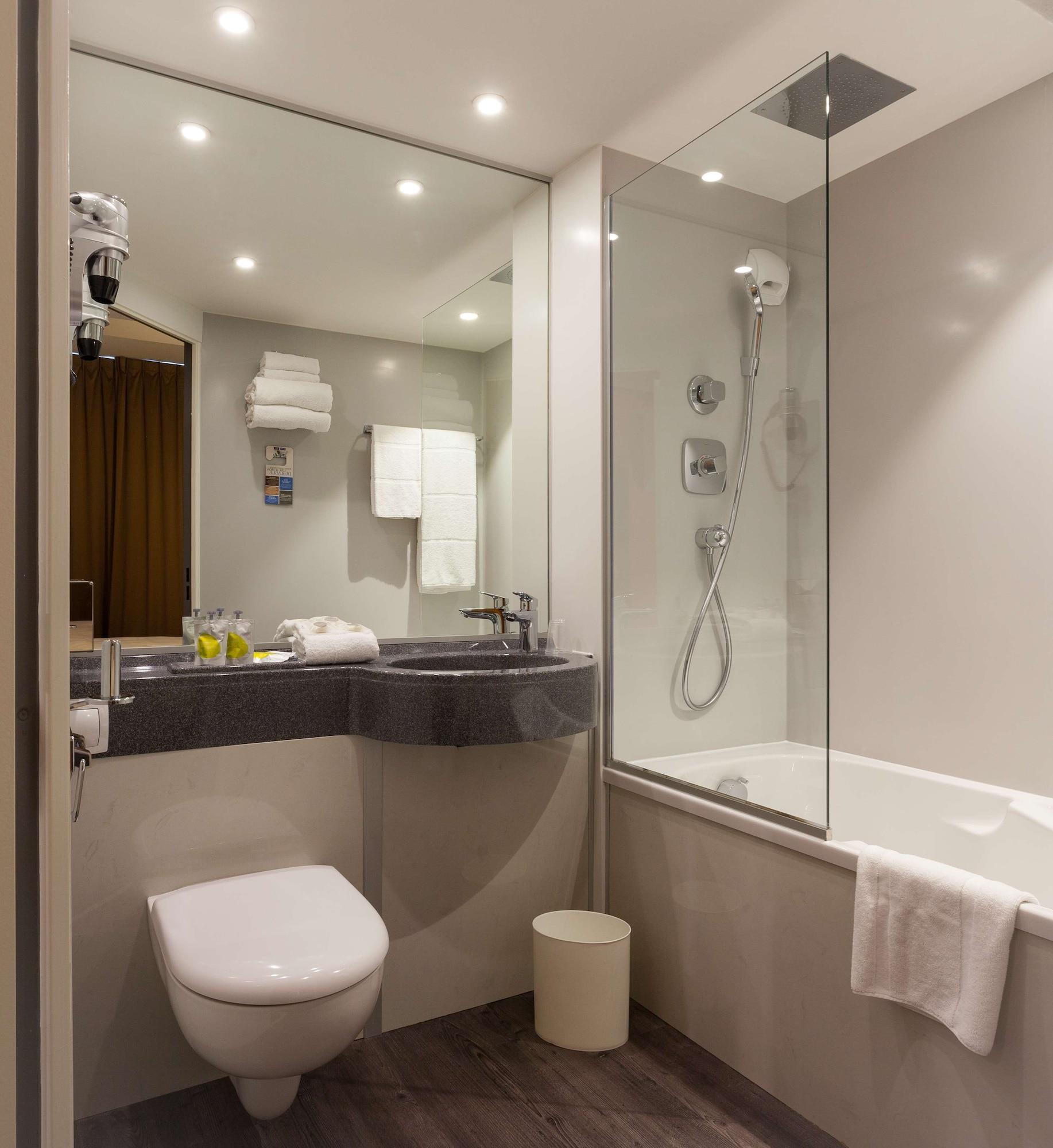 Hotel Kyriad Rennes Centre Gare Экстерьер фото